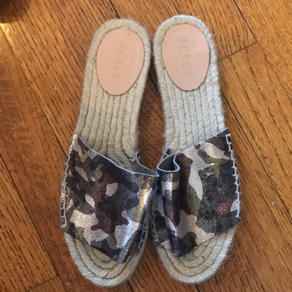 Camo slides